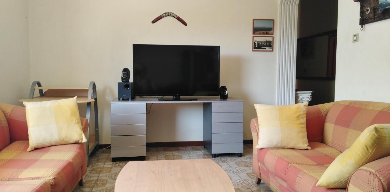 Ομορφο Διαμερισμα Με Μεγαλες Βεραντες Apartment Атина Екстериор снимка